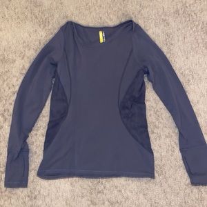 Lole 4 way small grey stretch wicking UPF 50+ long sleeve shirt with thumb holes